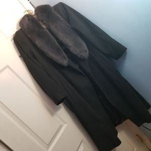 Grey wool cashmere blend coat with fox trim